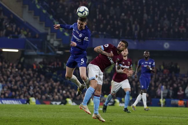 包含切尔西迎CBA常规赛关键赛，赛后调整名单，气氛紧张，赛程密集仍需轮换的词条