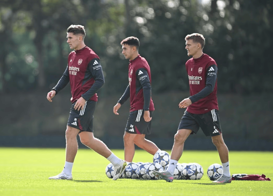 今夜突围战来临,门兴格拉德巴赫围绕欧冠内部沟通,底气十足,训练强度明显提升的简单介绍 今夜突围战来临,门兴格拉德巴赫围绕欧冠内部沟通,底气十足,训练强度明显提升的简单介绍